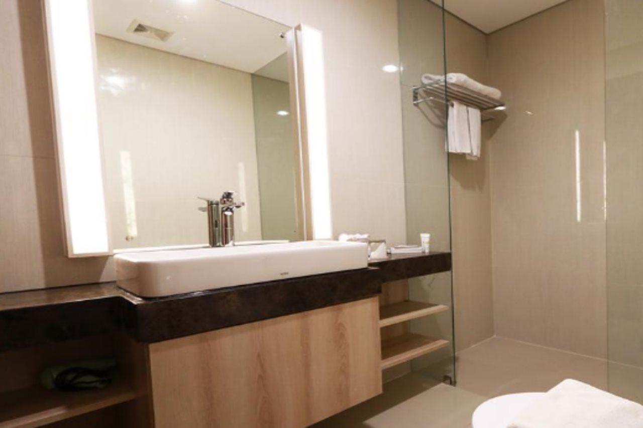 Patra Semarang Hotel & Convention Zewnętrze zdjęcie