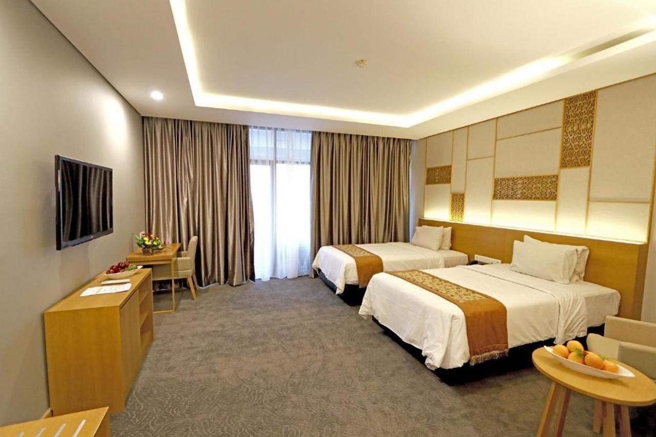 Patra Semarang Hotel & Convention Zewnętrze zdjęcie